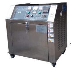 Jakość  UV Ultraviolet Accelerated Aging Chamber By Using Fluorescent Ultraviolet Lamps Similar To The UV Spectrum In Sunlight And Combining Them With Temperature Control Devices fabryka