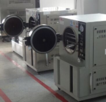 High Pressure Acceleration Test Chamber  Used To Test The Moisture Resistance Of Semiconductor Packaging