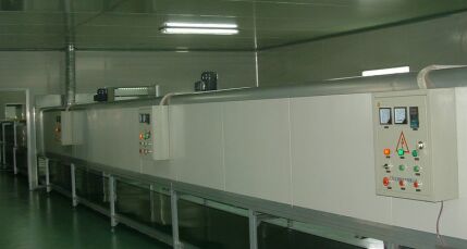 High-Temperature Tunnel Furnace The Conveyor Belt Has Stepless Speed Adjustment And Is Equipped With Adjustable Main And Passive Rollers.